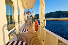 Running On Waves Cabins - 1
