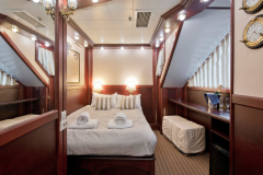 Running On Waves Cabins - 9
