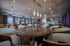 Interior lounge - view 2